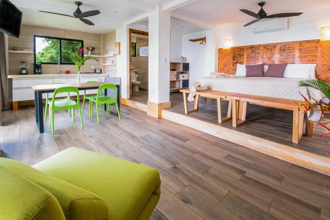 Funky Monkey Lodge Playa Santa Teresa  Dış mekan fotoğraf
