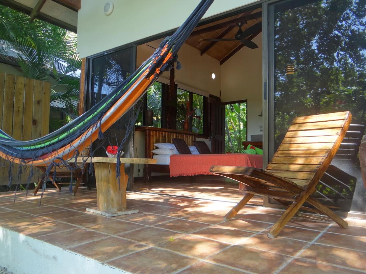 Funky Monkey Lodge Playa Santa Teresa  Dış mekan fotoğraf